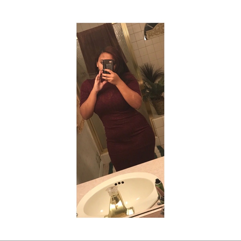 Still selling this dress prefect for anybody